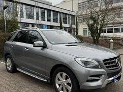 Grau Gebraucht 2012 Mercedes ML250 SUV | 16.000 € (Superpreis)