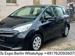 Schwarz Gebraucht 2013 Toyota Verso-S Van / Kleinbus | 4.350 € (Guter Preis)