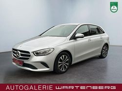 Silber Gebraucht 2020 Mercedes B200 Van / Kleinbus | 22.980 € (Guter Preis)