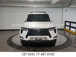 Weiß Gebraucht 2024 Lexus GX550 SUV | 77.292 €