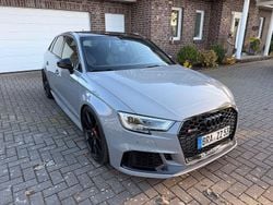 Grau Gebraucht 2018 Audi RS3 Comfort Kleinwagen | 40.990 € (Guter Preis)