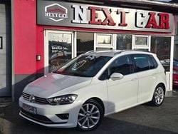 Pure white Gebraucht 2017 VW Golf Sportsvan Highline Van / Kleinbus | 14.999 € (Superpreis)