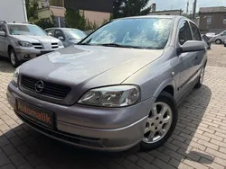 Blau Gebraucht 2002 Opel Astra Comfort Limousine | 3.999 € (Teuer)
