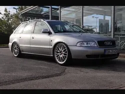 Silber Gebraucht 1996 Audi A4 Kombi | 4.000 €