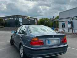 Blau Gebraucht 2001 BMW 325 Limousine | 3.500 € (Fairer Preis)