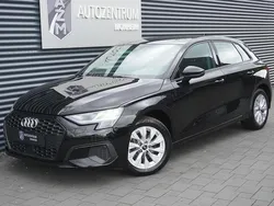 Brillantschwarz Gebraucht 2022 Audi A3 Sportback e-tron Advanced Limousine | 23.990 € (Fairer Preis)