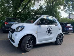 Weiß Gebraucht 2016 Smart ForTwo Coupé Prime Cabrio | 11.099 € (Guter Preis)