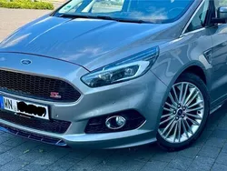 Grau Gebraucht 2017 Ford S-MAX ST-Line Van / Kleinbus | 16.800 € (Guter Preis)