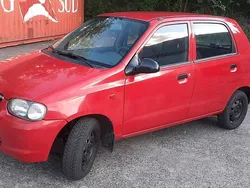Rot Gebraucht 2003 Suzuki Alto Kleinwagen | 1.750 €