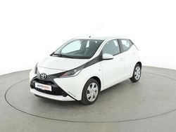 Weiß Gebraucht 2015 Toyota Aygo X-play Kleinwagen | 8.290 € (Fairer Preis)