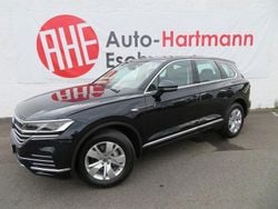 Moonlight blue perleffe (metallic) Gebraucht 2022 VW Touareg Atmosphere SUV | 47.980 € (Superpreis)