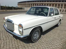Weiß Gebraucht 1972 Mercedes 200/8 Limousine | 21.900 €