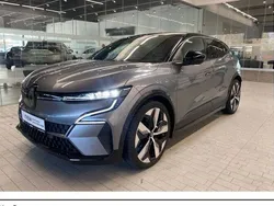 Grau Gebraucht 2023 Renault Mégane Komfort Limousine | 28.500 € (Guter Preis)