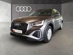 Daytonagrau perleffekt Gebraucht 2024 Audi Q2 S-Line SUV | 27.650 € (Fairer Preis)