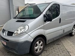 Grau star Gebraucht 2009 Renault Trafic Van | 3.000 €