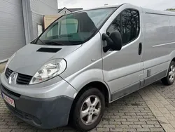 Grau star Gebraucht 2009 Renault Trafic Van | 3.499 €