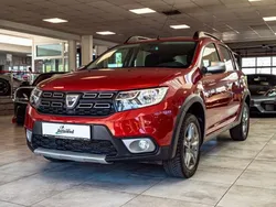 Rot Gebraucht 2019 Dacia Sandero Essentiel Kleinwagen | 9.990 € (Fairer Preis)