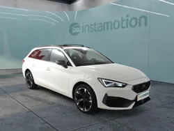 Weiß Gebraucht 2022 Cupra Leon Kombi | 25.449 € (Fairer Preis)