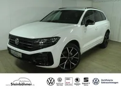 Pure white (weiß) Gebraucht 2023 VW Touareg R-line SUV | 68.985 € (Etwas zu teuer)