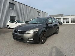 Grau Gebraucht 2011 Kia Ceed Spirit Kleinwagen | 2.200 € (Superpreis)