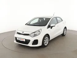 Weiß Gebraucht 2016 Kia Rio Edition 7 Limousine | 8.220 € (Etwas zu teuer)