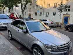 Grau Gebraucht 2010 Mercedes C250 Limousine | 8.950 € (Fairer Preis)