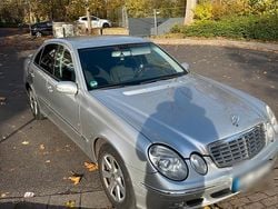 Schwarz Gebraucht 2002 Mercedes E240 Limousine | 2.990 € (Guter Preis)