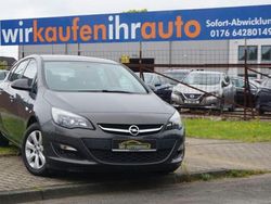Grau Gebraucht 2015 Opel Astra Style Limousine | 7.499 € (Guter Preis)