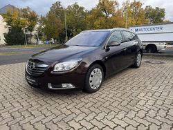 Braun Gebraucht 2011 Opel Insignia Innovation Kombi | 2.500 € (Guter Preis)