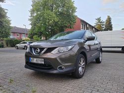 Braun Gebraucht 2015 Nissan Qashqai Acenta SUV | 7.999 € (Fairer Preis)
