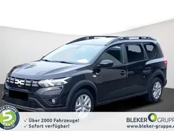 Schwarz Gebraucht 2024 Dacia Jogger Expression Van / Kleinbus | 24.590 € (Fairer Preis)