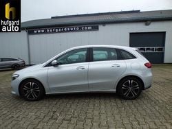 Silber Gebraucht 2023 Mercedes B180 Advanced Van / Kleinbus | 27.750 € (Superpreis)