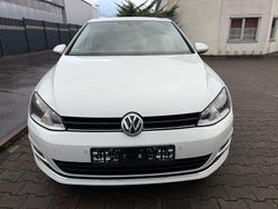 Weiß Gebraucht 2017 VW Golf VII Allstar Limousine | 10.990 € (Fairer Preis)