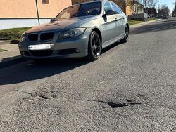 Blau Gebraucht 2006 BMW 318 Limousine | 3.300 € (Fairer Preis)