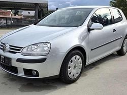 Reflexsilber Gebraucht 2005 VW Golf V Limousine | 5.690 € (Teuer)