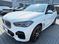 Mineralweiss metallic Gebraucht 2022 BMW X5 M Sport SUV | 64.990 € (Etwas zu teuer)