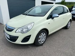 Weiß Gebraucht 2012 Opel Corsa | 1.650 €