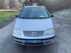 Silber Gebraucht 2002 VW Sharan Van / Kleinbus | 3.500 €