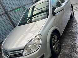 Silber Gebraucht 2009 Opel Astra Cosmo Limousine | 2.300 € (Fairer Preis)