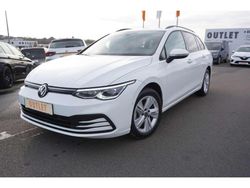 Pure white Gebraucht 2023 VW Golf VIII Kombi | 21.750 € (Guter Preis)