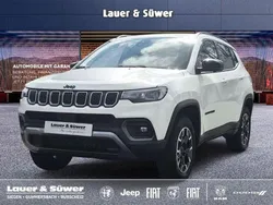 Weiß Gebraucht 2023 Jeep Compass SUV | 38.480 € (Teuer)