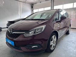 Braun Gebraucht 2018 Opel Zafira Business Edition Van / Kleinbus | 7.470 € (Etwas zu teuer)