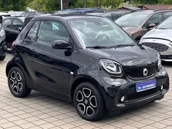Schwarz Gebraucht 2019 Smart ForTwo Cabrio Prime Cabrio | 21.990 € (Etwas zu teuer)
