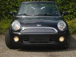 Schwarz Gebraucht 2010 Mini Cooper Cabriolet Cabrio | 9.750 € (Fairer Preis)