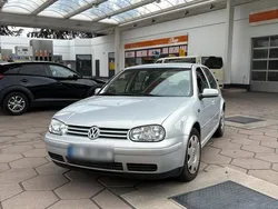 Silber Gebraucht 2000 VW Golf IV Kleinwagen | 800 € (Guter Preis)