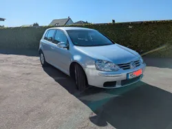 Silber Gebraucht 2005 VW Golf V Comfortline Limousine | 2.690 € (Fairer Preis)