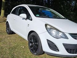 Weiß Gebraucht 2013 Opel Corsa Active Kleinwagen | 3.800 € (Fairer Preis)