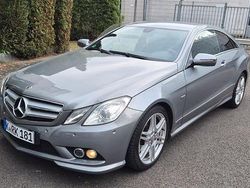 Silber Gebraucht 2009 Mercedes E250 AMG line Coupé | 11.000 € (Fairer Preis)