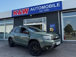 Grau Gebraucht 2023 Dacia Duster Extreme SUV | 23.490 € (Fairer Preis)