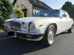 Weiß Gebraucht 1982 Jaguar XJ12 Limousine | 16.900 €